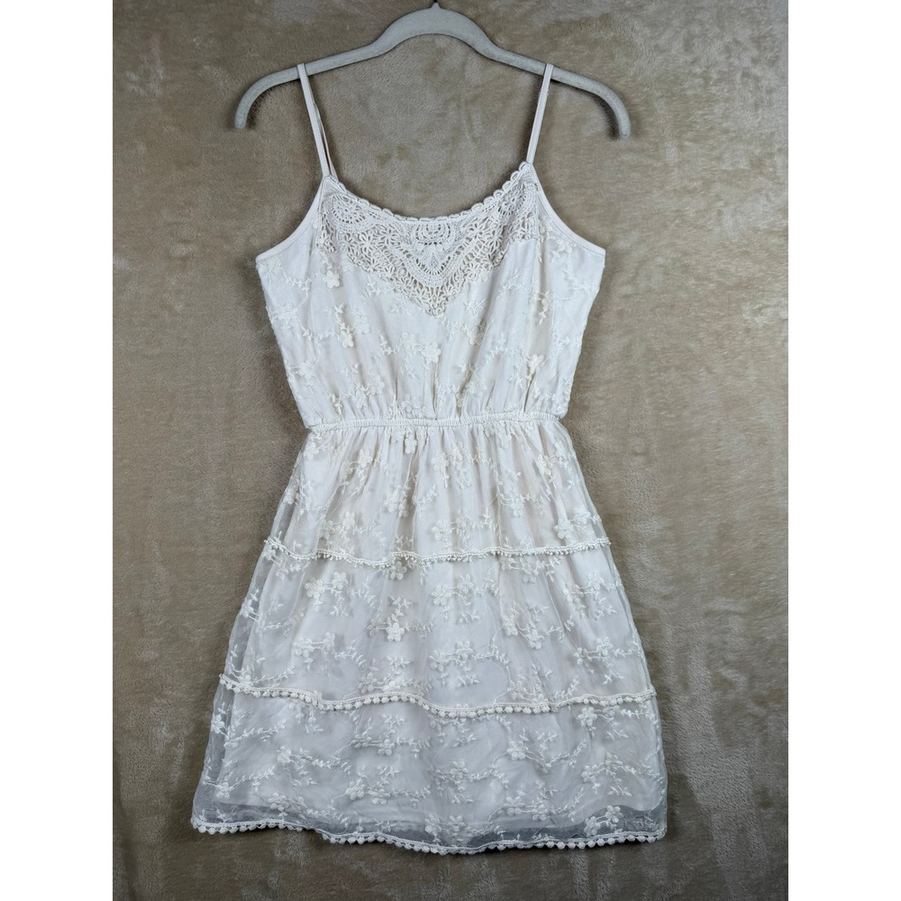 Rue21 Cream Floral Lace‎ Crochet Tiered Mini Dress Womens Medium Boho Coquette